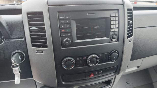 VOLKSWAGEN Crafter 35 2.0 TDI 136CV PM-TA Furgone Buono Stato