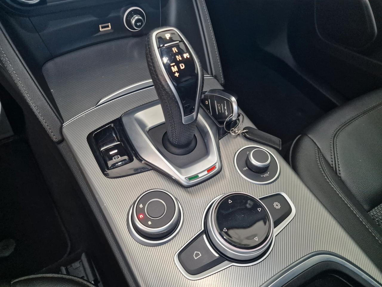 Alfa Stelvio Q4 190 CV Sprint