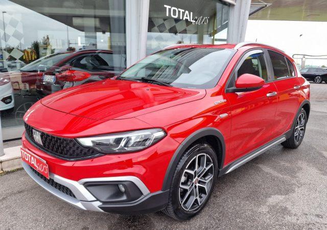 FIAT Tipo 1.5 Hybrid DCT 5 porte Cross "RED"