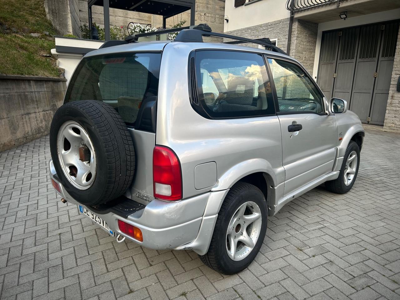 Suzuki Grand Vitara 1.6i 16V cat 3 porte