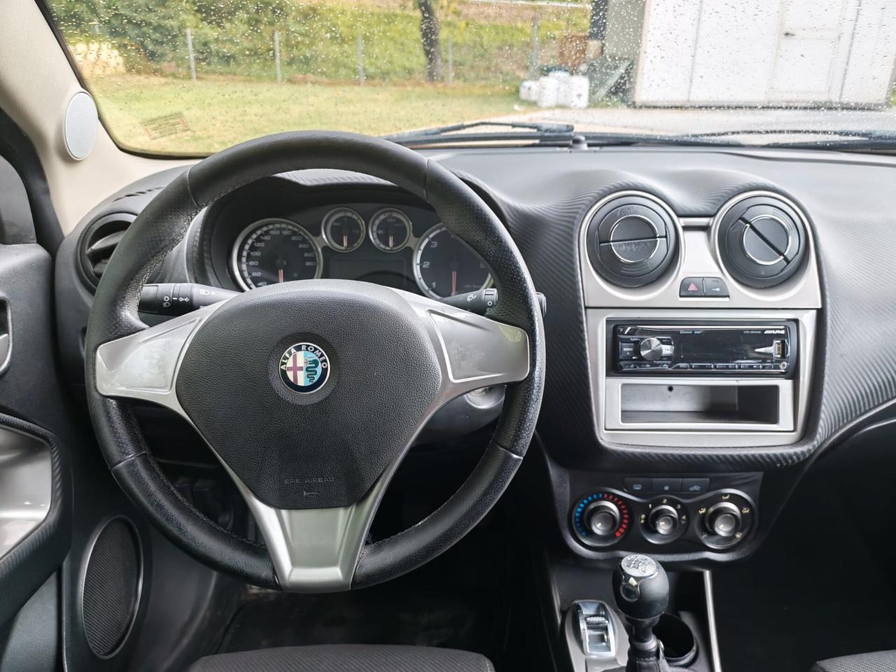 Alfa Romeo MiTo 1.6 JTDm 16V Distinctive Sport Pack