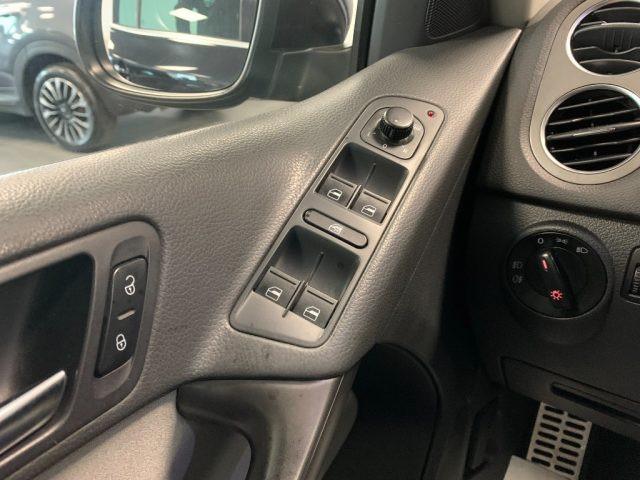 VOLKSWAGEN Tiguan 2.0 TDI Sport Style 4Motion 4x4