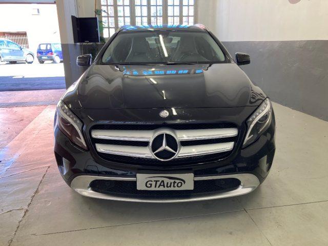 MERCEDES-BENZ GLA 220 d Automatic Business