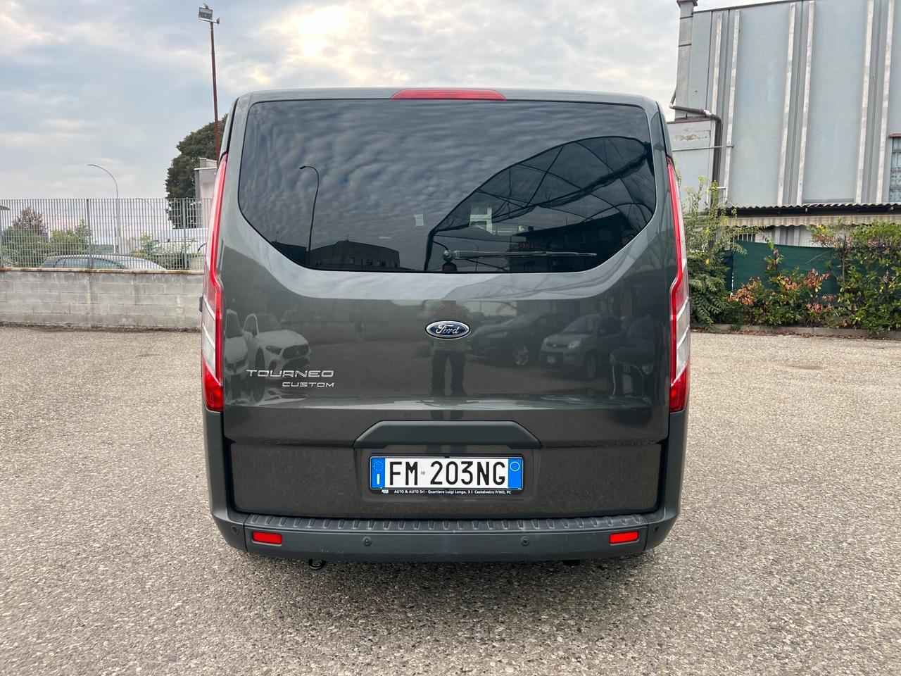 Ford Tourneo Custom 310 2.0 TDCi 130CV PC Trend