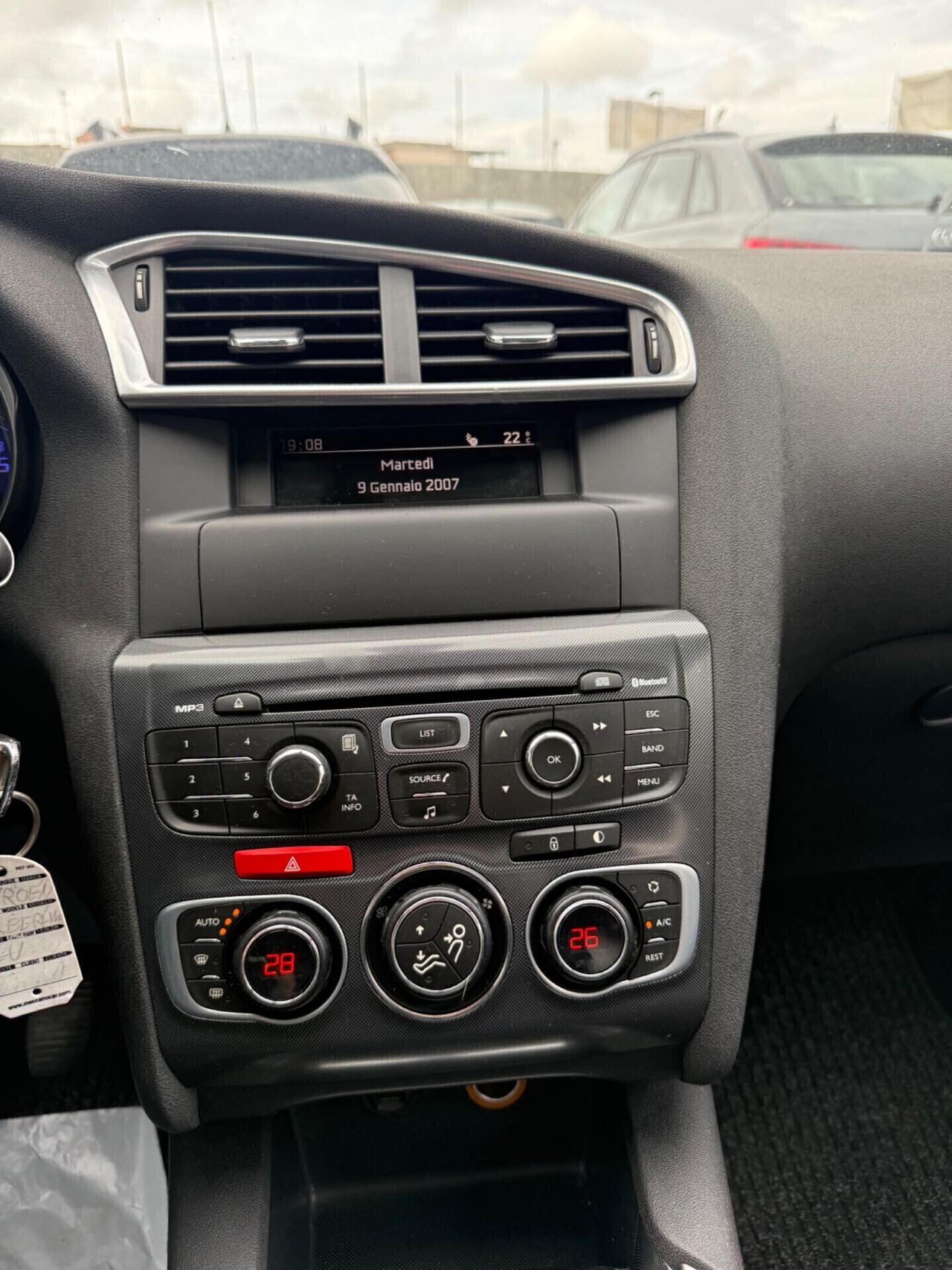 Citroen C4 1.6 e-HDi 110 airdream Exclusive,Climatronic,sensori di parcheggio,Pelle,ecc.