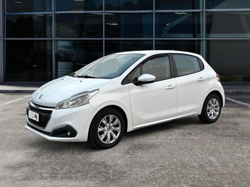 PEUGEOT 208 1.6 DIESEL 75 CV ADATTA NEOPATENTATI