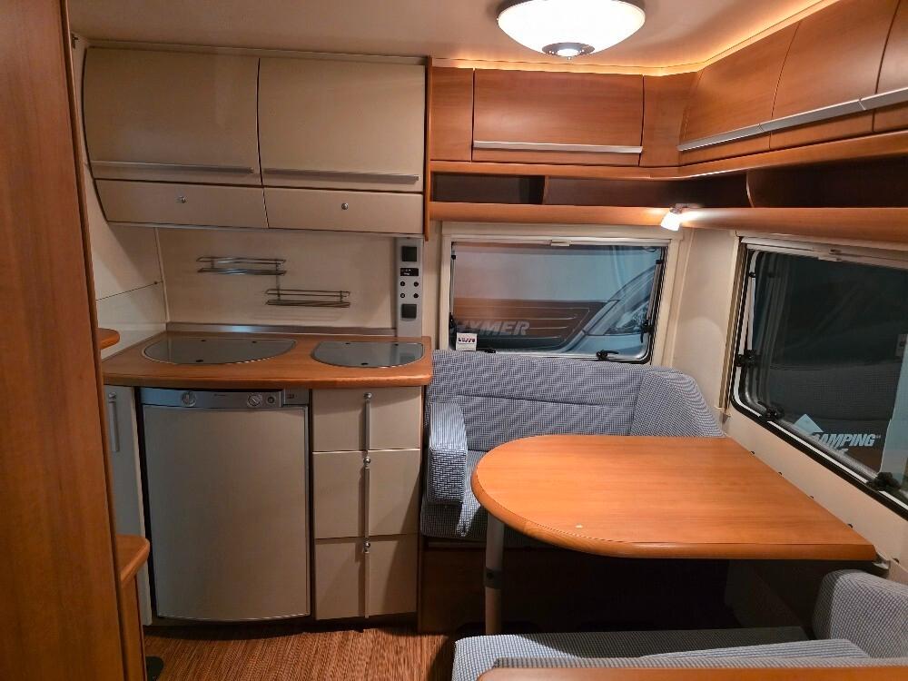 CARAVAN FENDT BIANCO SPORTIVO 395