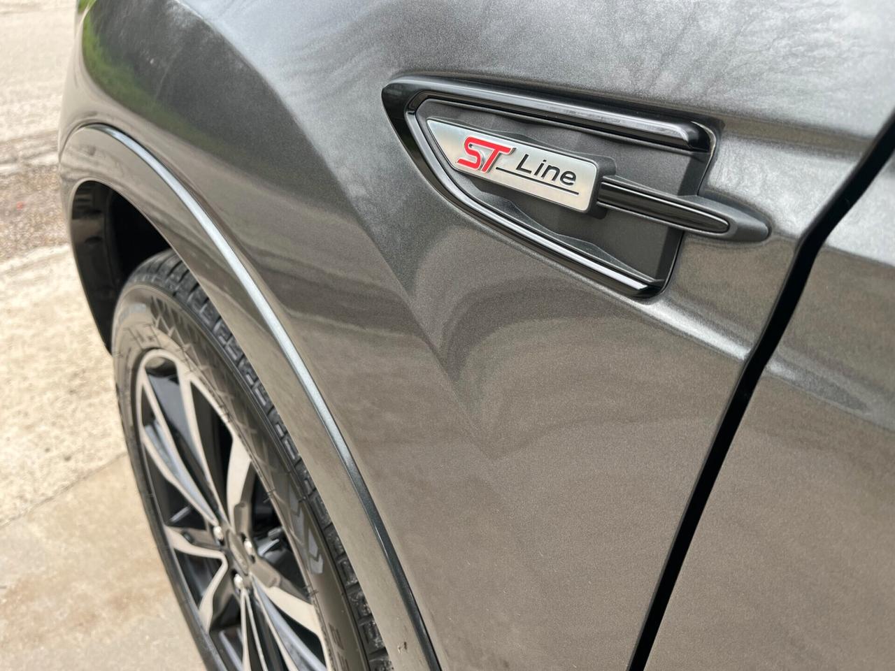 Ford Kuga 2.0 TDCI 150 cv 4WD Powershift ST-Line