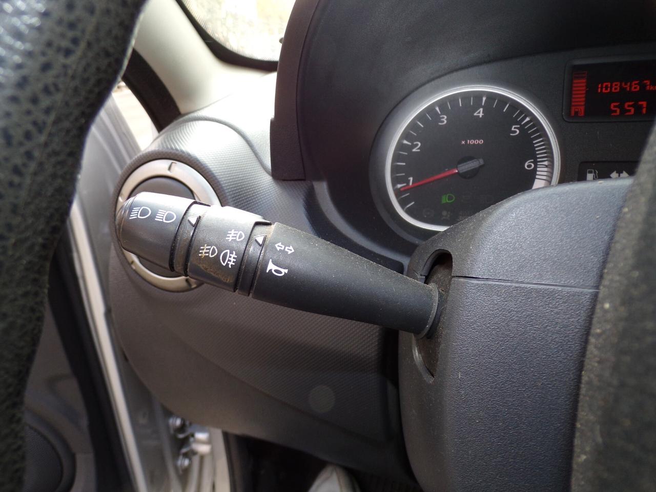 DACIA DUSTER LAUREATE DEL 2013 CON 108.000 KM UNIPROPRIETARIO