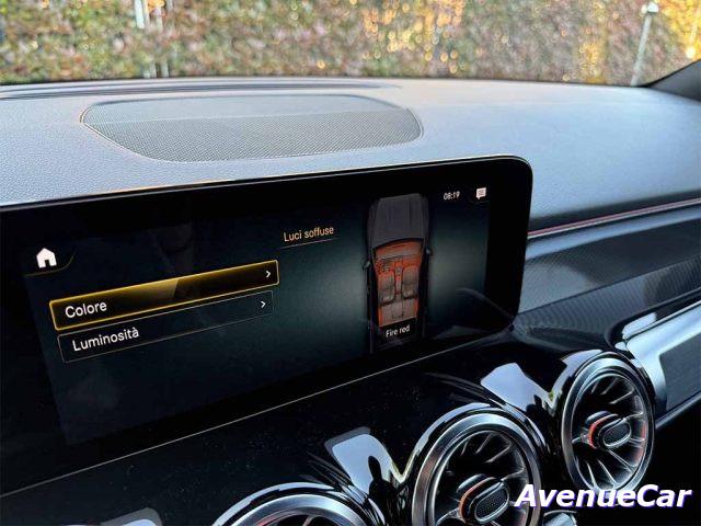 MERCEDES-BENZ GLB 200 d Premium TELECAMERA PACK LUCI INTERNE IVA ESPOSTA