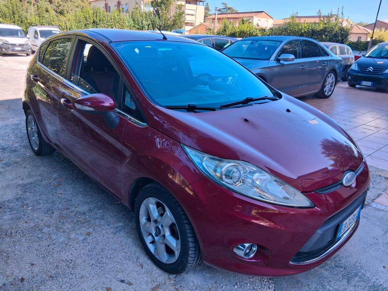 Ford Fiesta 1.4 5 porte Bz.- GPL Titanium