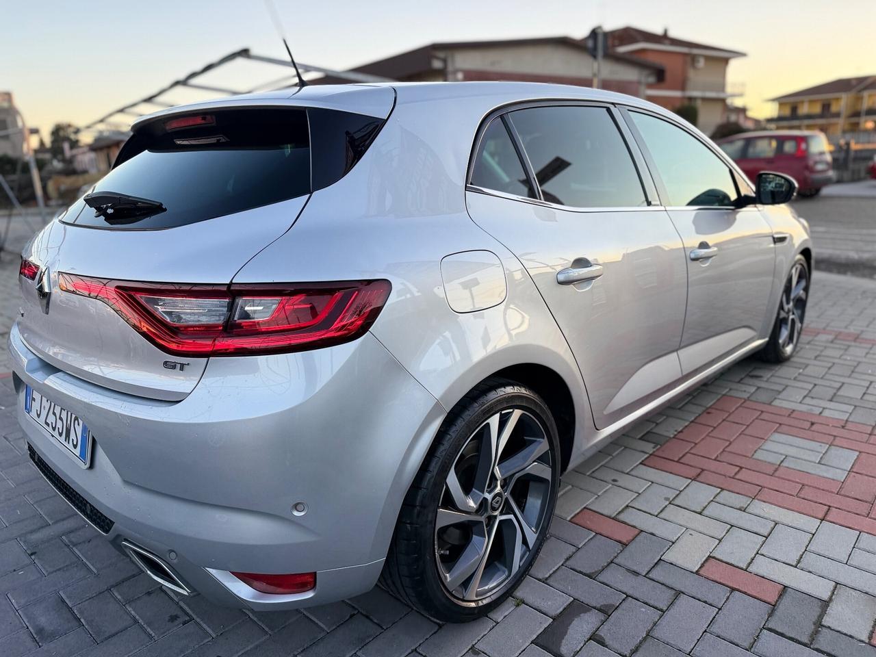 Renault Mégane TCe 205 CV EDC GT 4Control