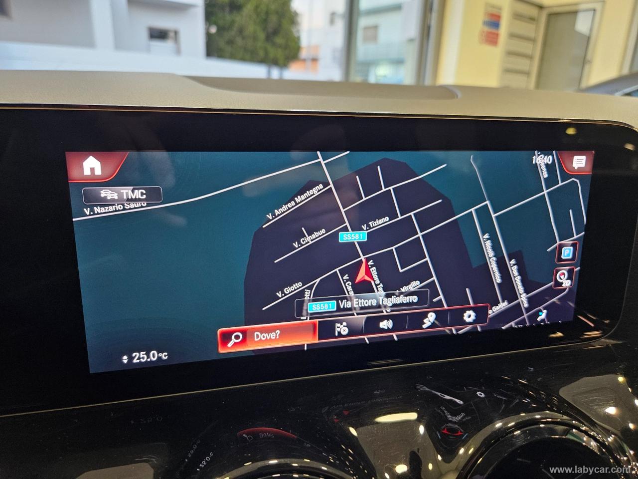 MERCEDES-BENZ GLA 180 d Automatic Business Extra