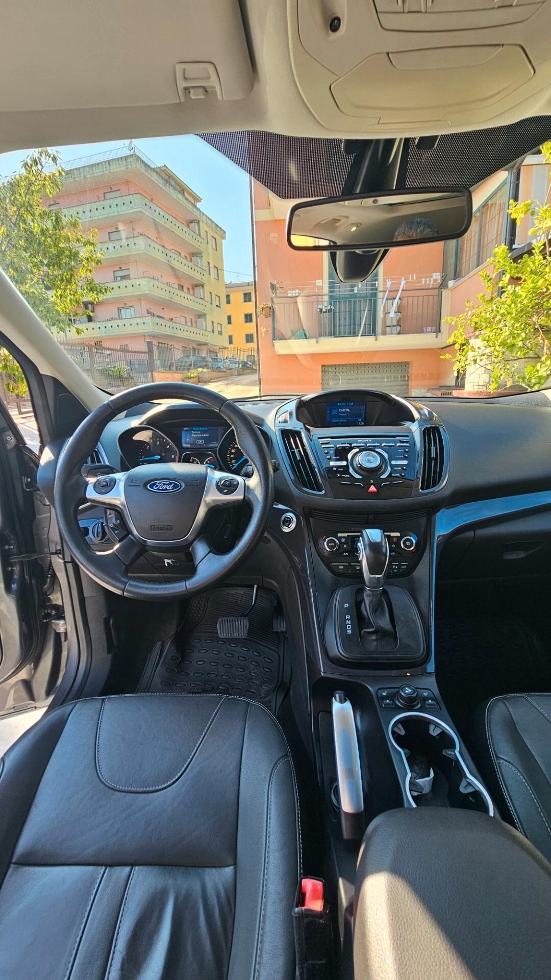 Ford Kuga 2.0 TDCI 163 CV 4WD Powershift Titanium