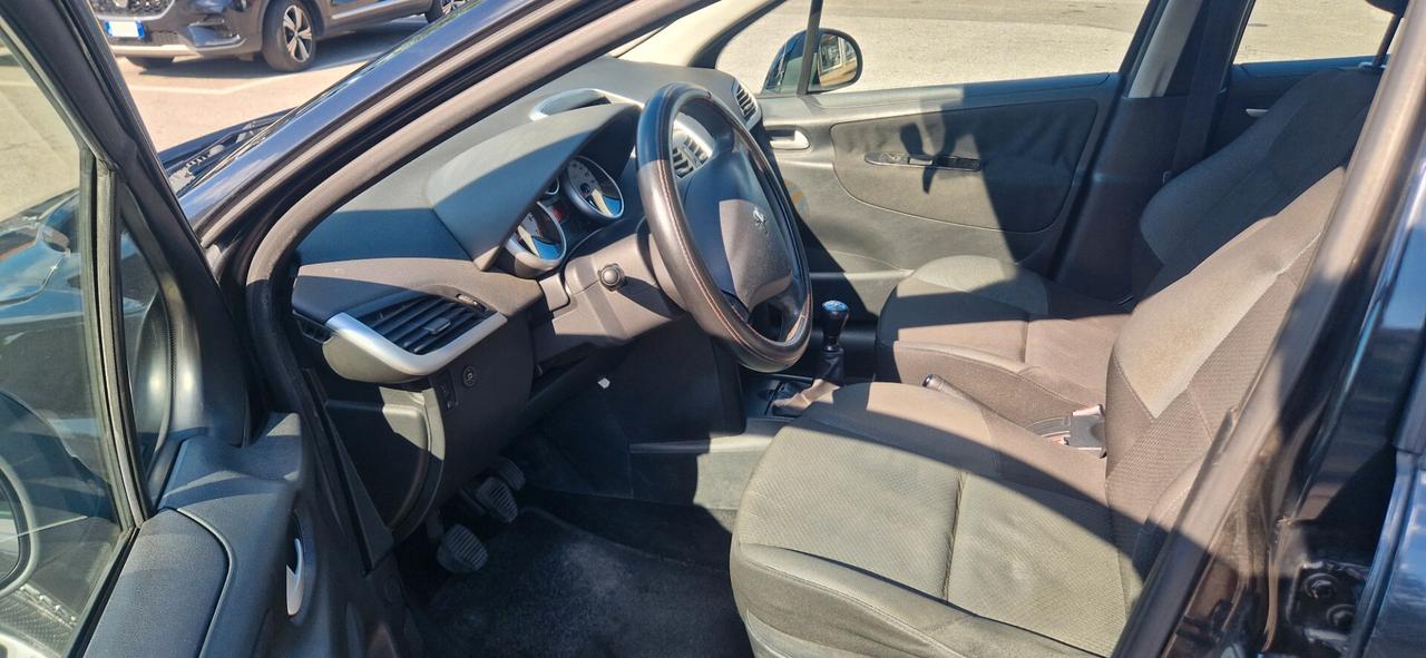 PEUGEOT 207 1.4 GPL 5 PORTE NEOPATENTATI