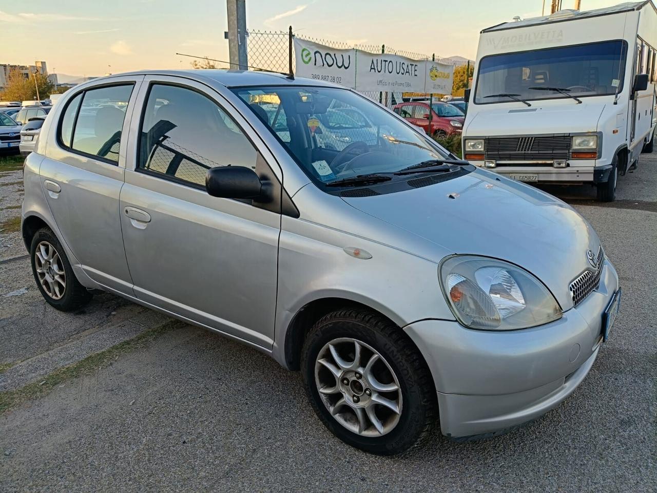 Toyota Yaris 1.0 benzina