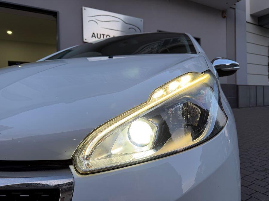 PEUGEOT 208 1.2 82 CV ALLURE CERTIFICATA NUOVA