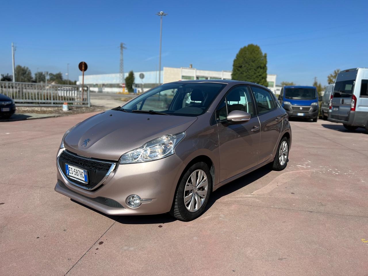 Peugeot 208 1.4 HDi 68 CV 5 porte Active