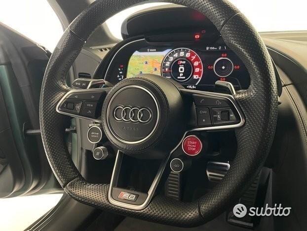 Audi R8 5.2 FSI V10 Quattro S-Tronic Performance