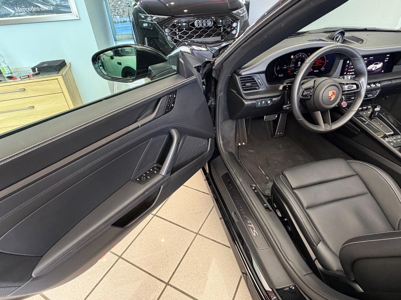 Porsche 992.2 Cabrio Carrera GTS 541cv