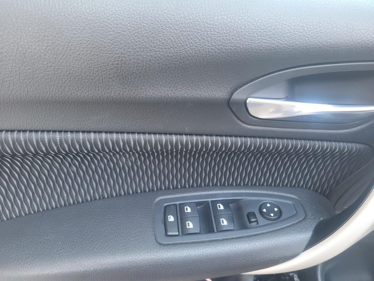 Bmw 116D 116 Cv+Navy+Clima Automatico...