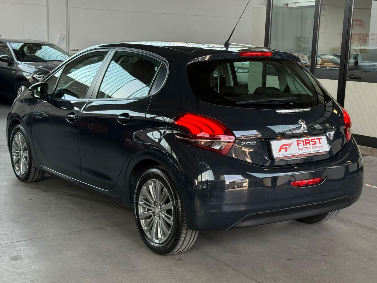 Peugeot 208 PureTech 82 5 porte Allure