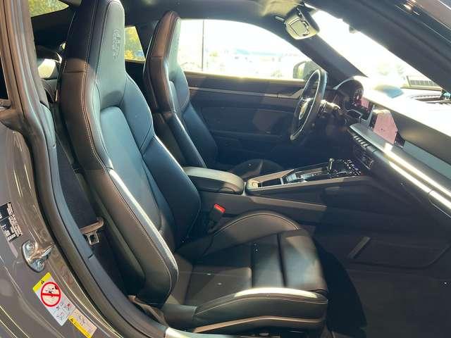 Porsche 992 911 CARRERA 992.2