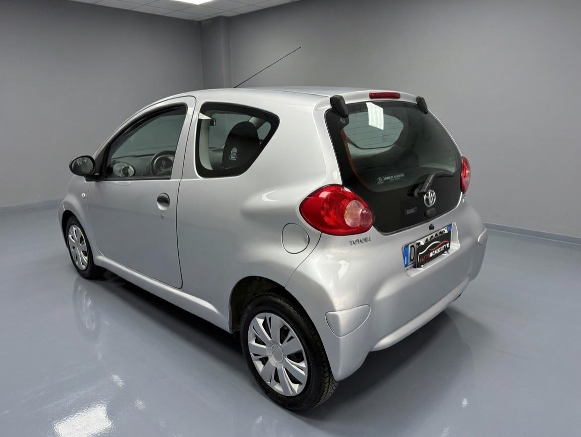 Toyota Aygo 1.0 12V VVT-i 3 porte Sol 2008