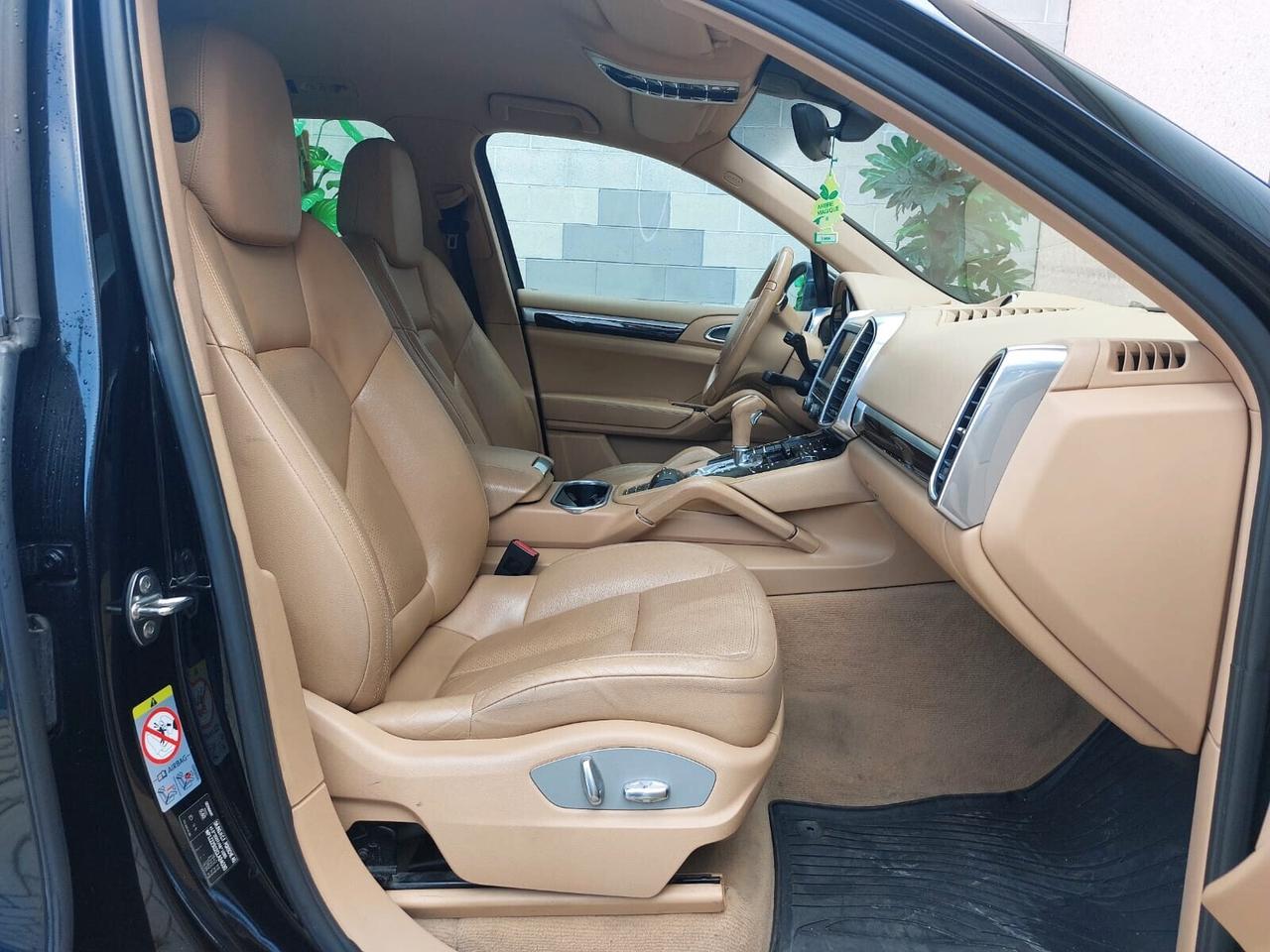 PORSCHE CAYENNE 3.0 V6 TDI 245cv CRHONO SPORT !!!