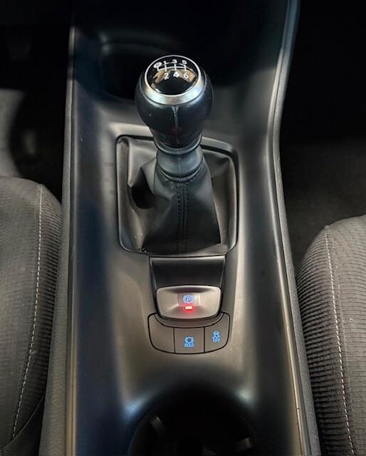 Toyota C-HR 1.2 Turbo Business