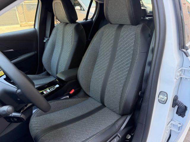 PEUGEOT 208 1.2 100CV ALLURE KM-0 NAVIGATORE RETROCAMERA