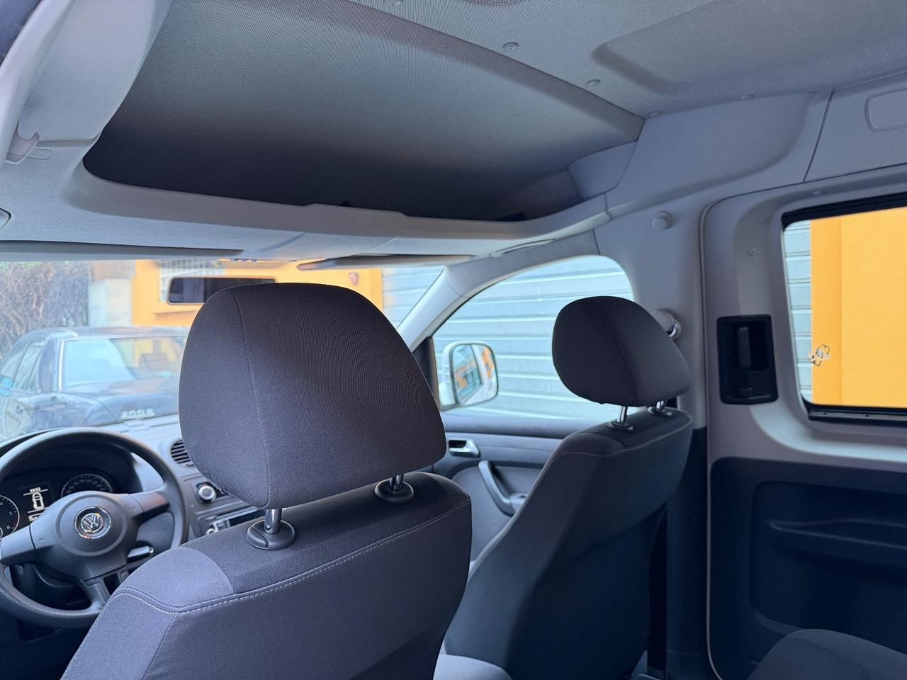 Volkswagen Caddy 1.6 TDI 102 CV 5p. Trendline 7 Posti