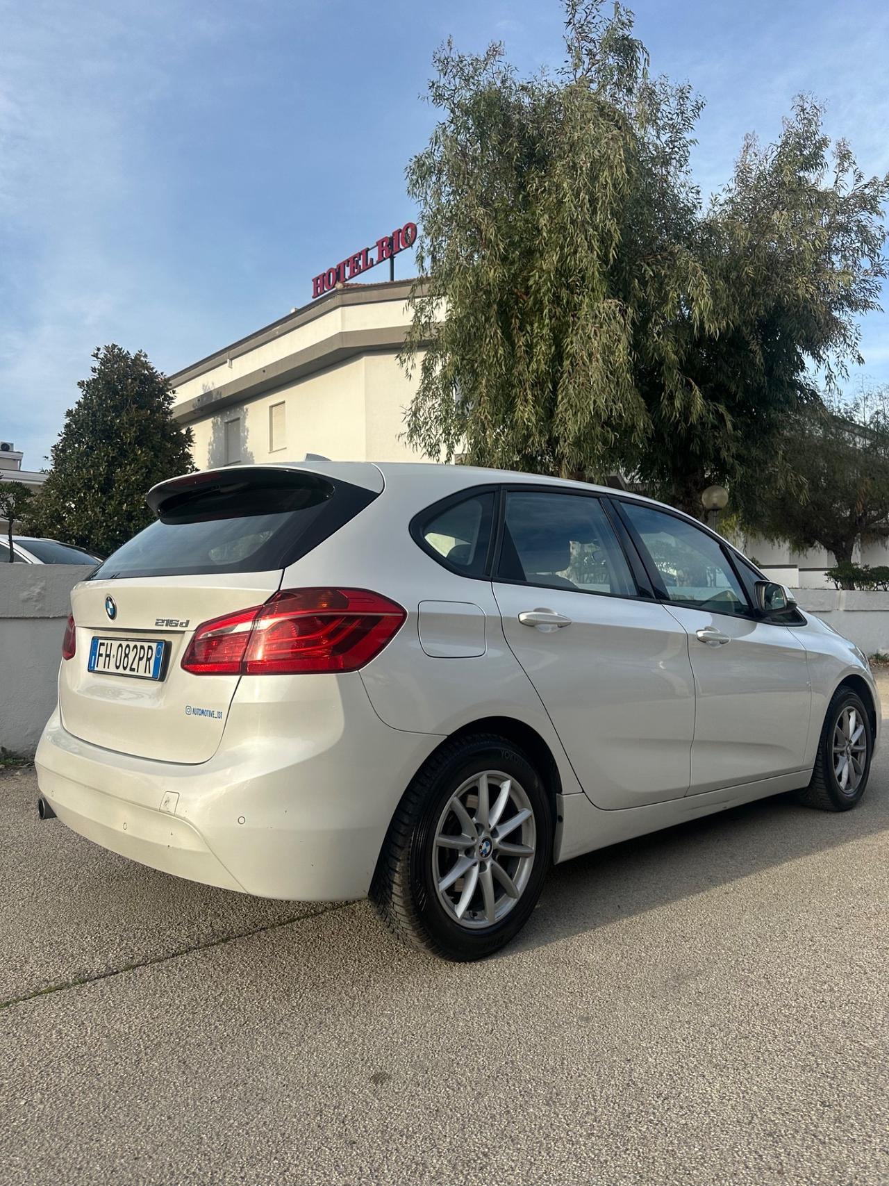 BMW 216d Active Tourer Luxury