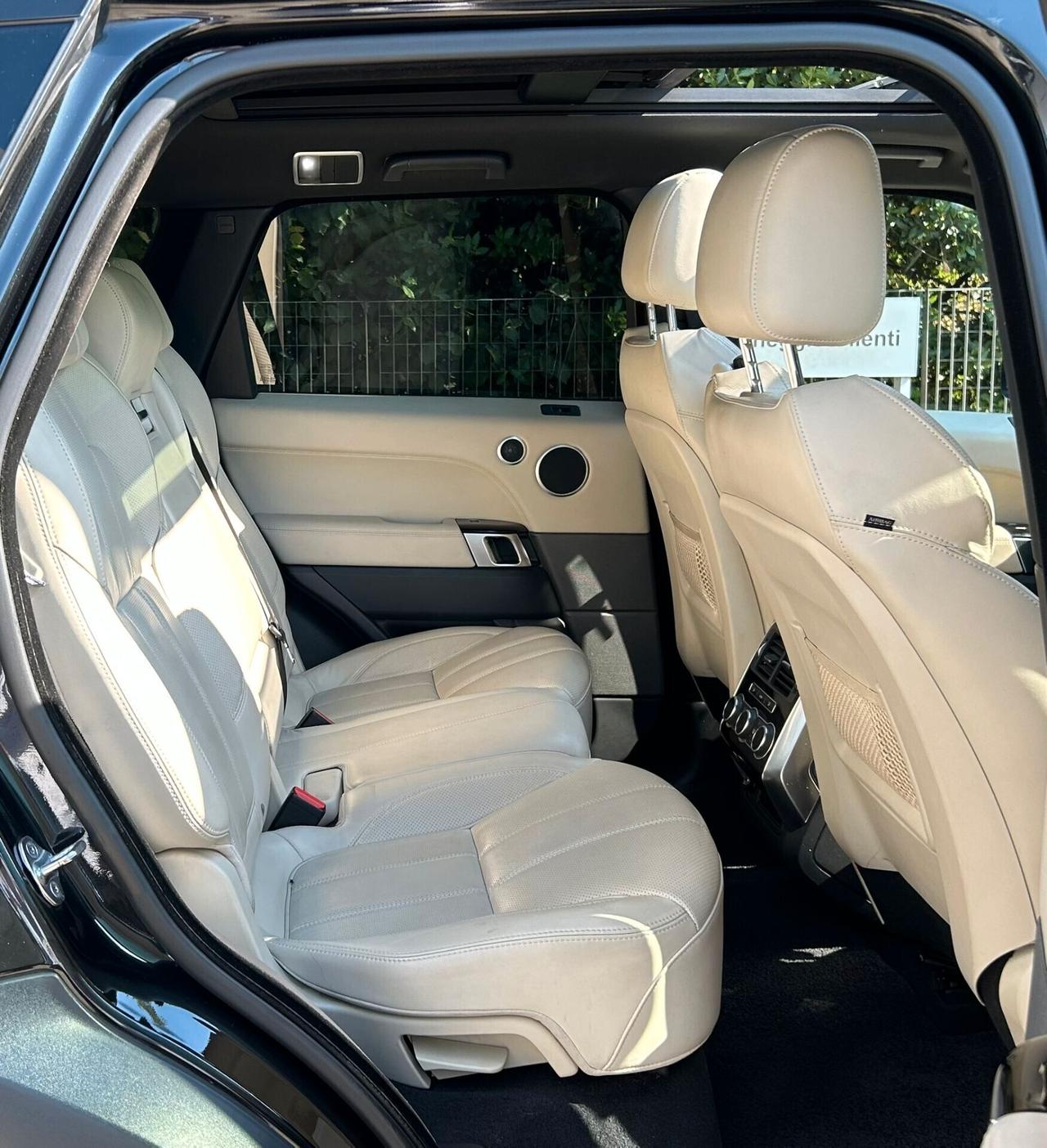 Land Rover Range Rover Sport 3.0 SDV6 HSE