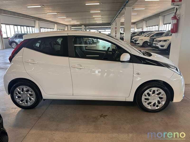 Toyota Aygo 1.0 72 CV x-play