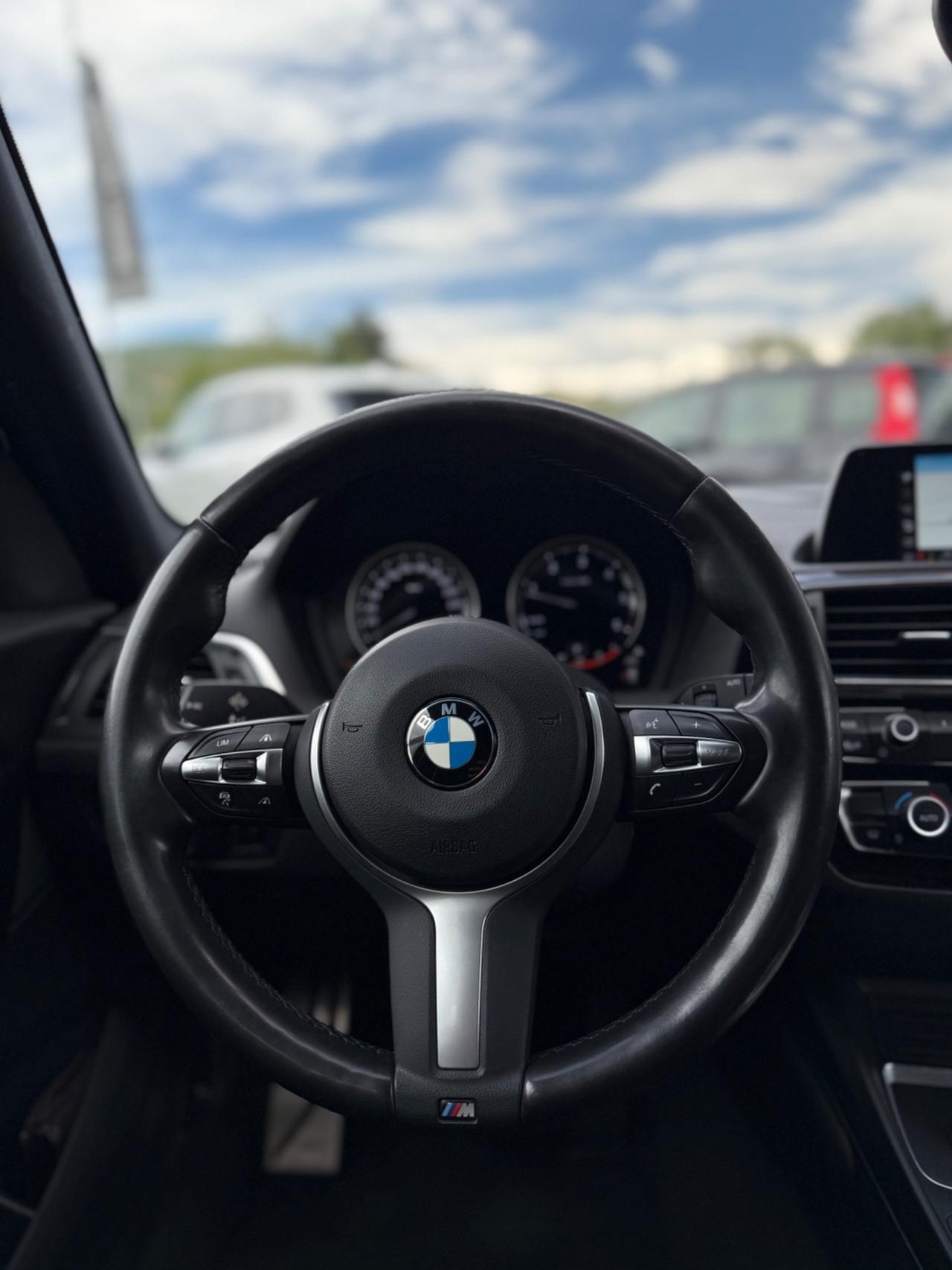 Bmw 118 118d 5p. Msport