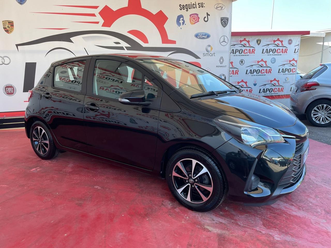 Toyota Yaris 1.0 72 CV 5 porte LOUNGE GPL