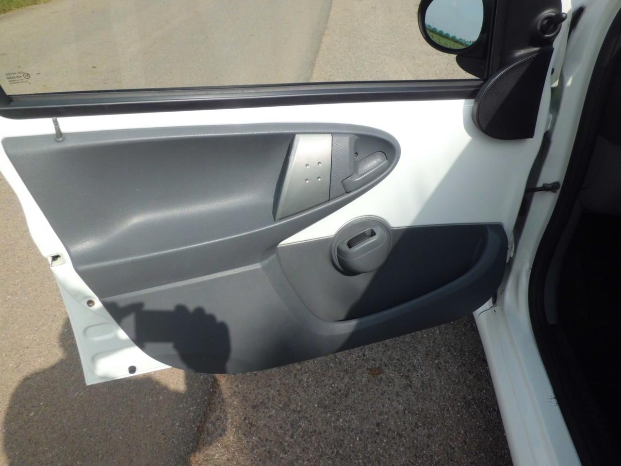 Toyota Aygo 1.0 12V VVT-i 5 porte Sol Connect