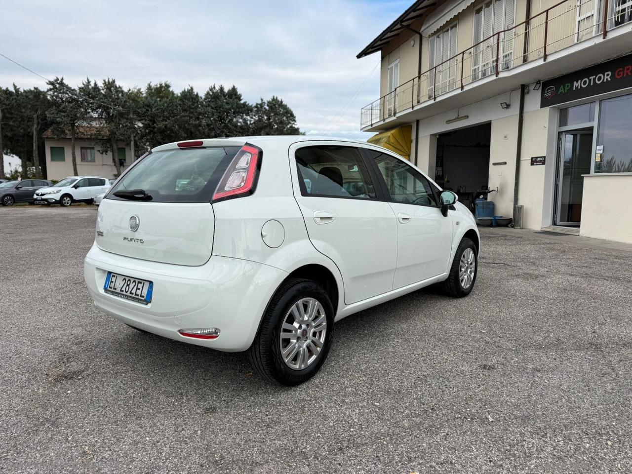 FIAT Punto 1.4 5p. EMOTION Natural Power