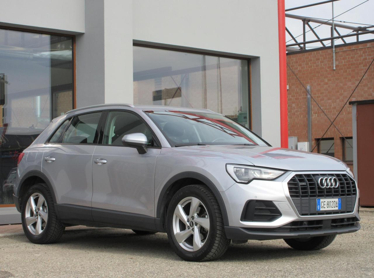 Audi Q3 35 2.0 tdi Business quattro s-tronic