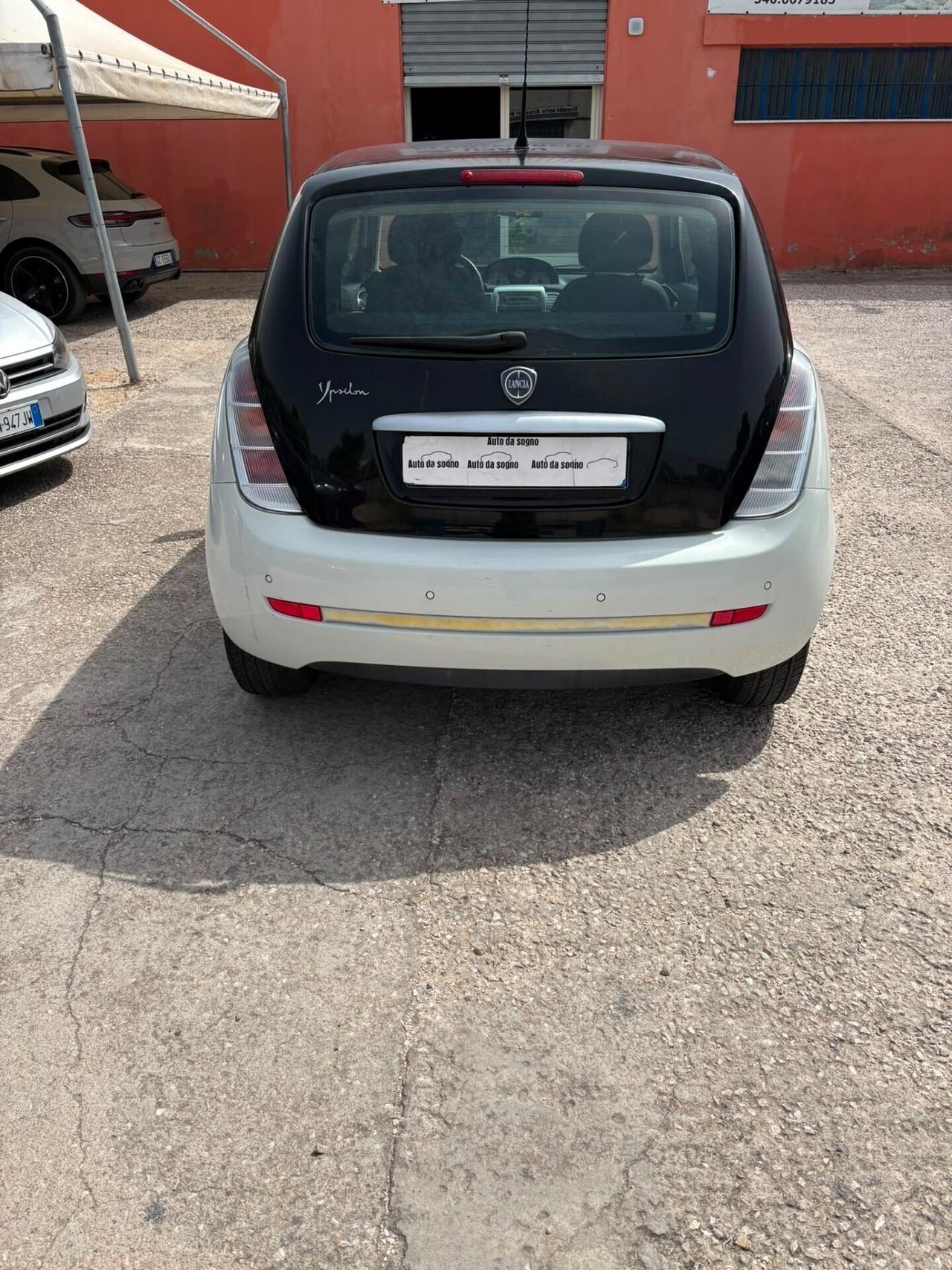 Lancia Ypsilon 1.2 Argento