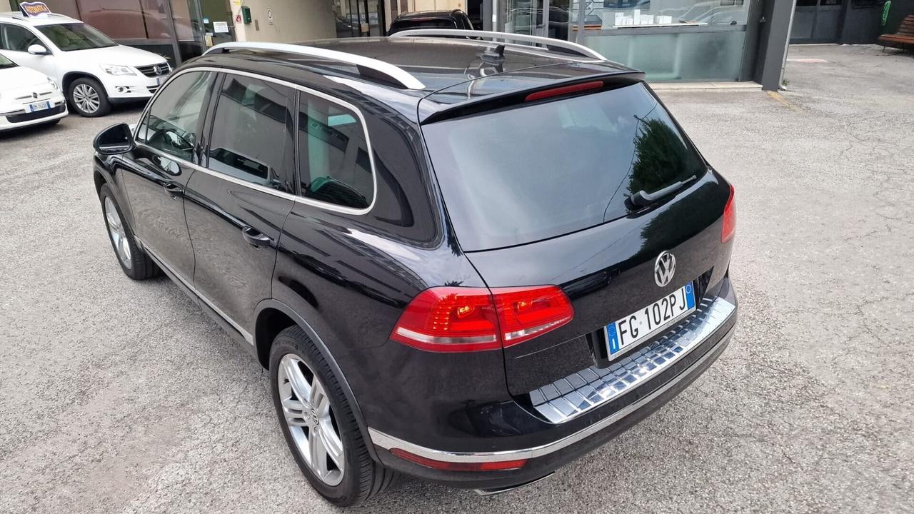 Volkswagen Touareg 3.0 TDI 204 CV tiptronic BlueMo