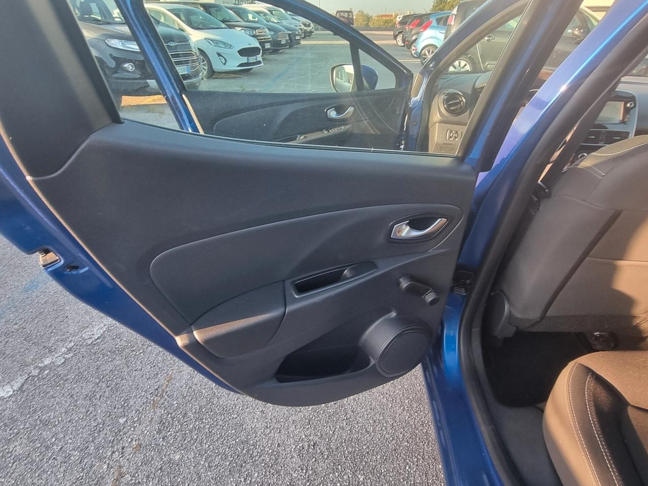 Renault Clio 1.2 75CV 5 porte Life