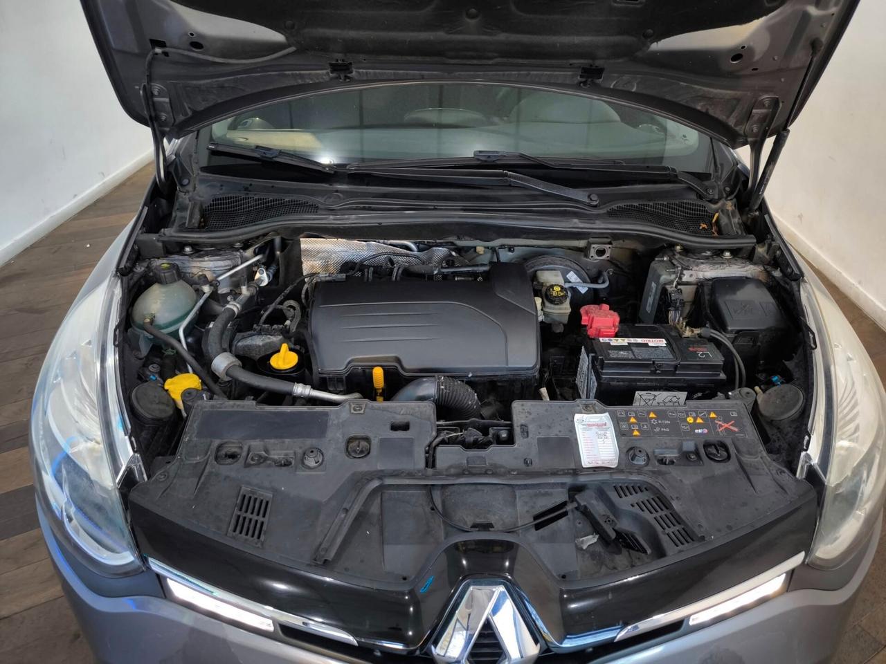 Renault Clio 1.2 75 CV 5 porte Duel