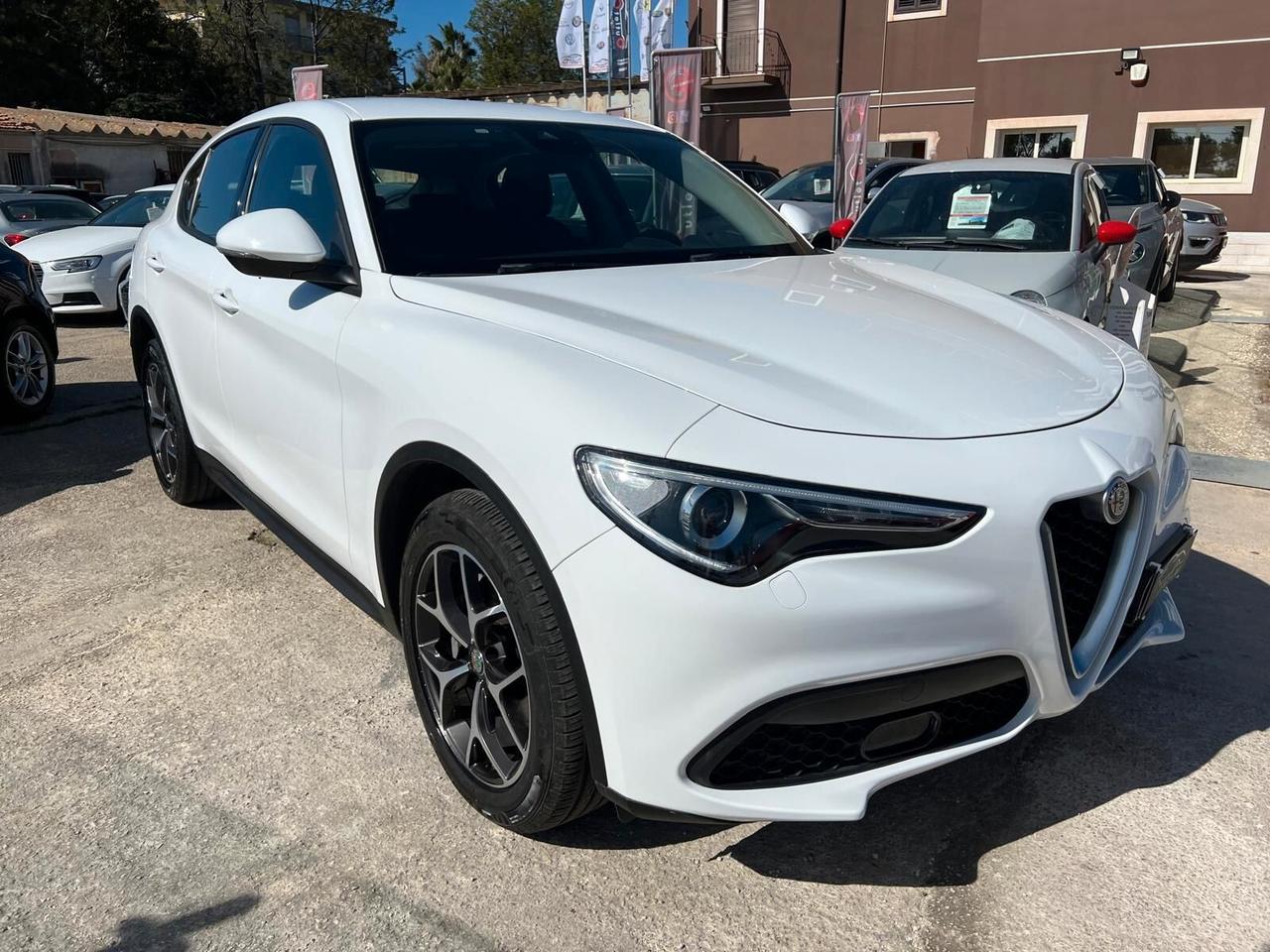 Alfa Romeo Stelvio 2.2 Turbodiesel 160 CV AT8 RWD Business