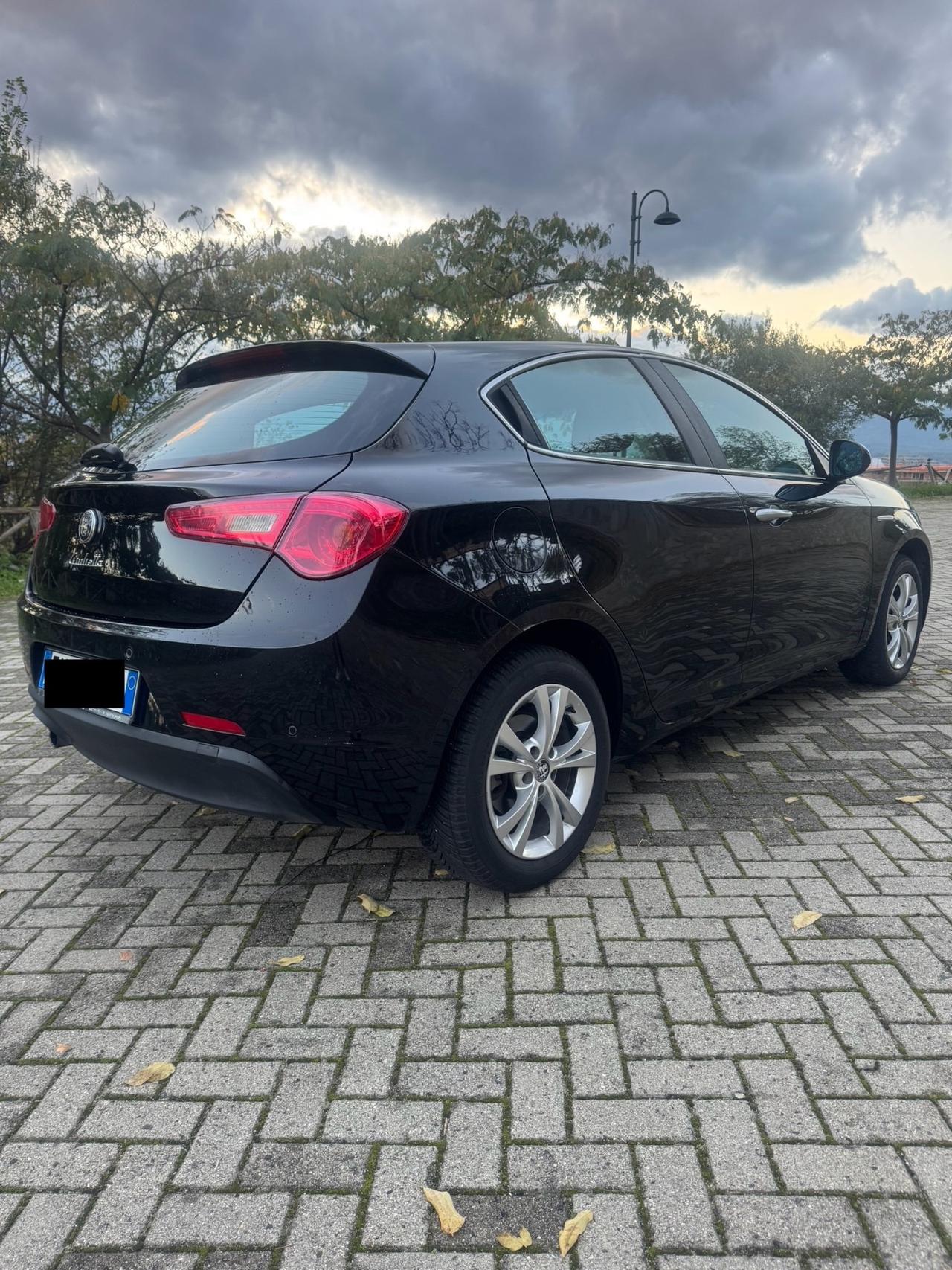 Alfa Romeo Giulietta 1.6 JTDm-2 105Cv 2011