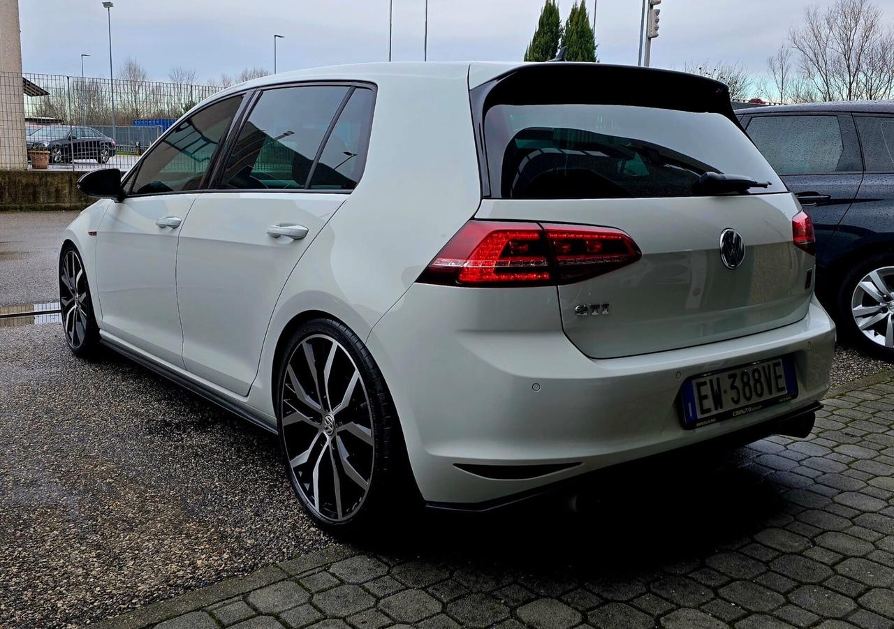 Volkswagen Golf GTI Golf GTI 2.0 TSI 5p. BlueMotion Technology PELLE NAVI