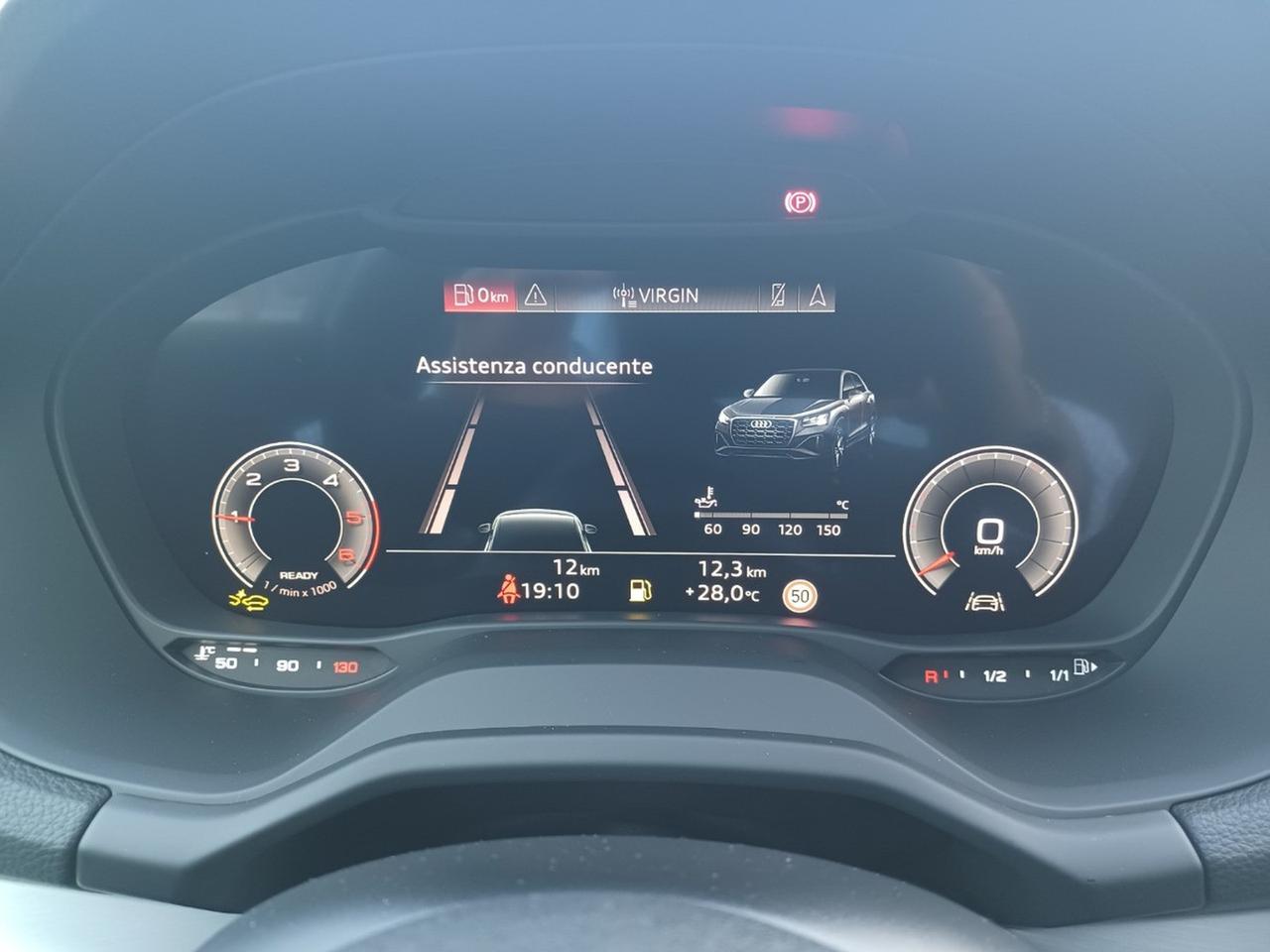 Audi Q2 30 2.0 tdi identity black