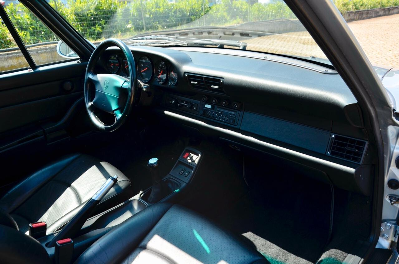 PORSCHE 911 993 3.6 CARRERA 2 COUPE’ 272cv , ASI ORO, PERFETTA , RESTAURO AI MASSIMI LIVELLI , TETTO, PERMUTE