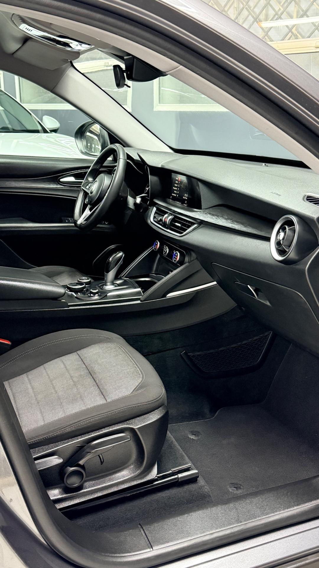 Alfa Romeo Stelvio 2.2 Turbodiesel 180 CV AT8 RWD Executive